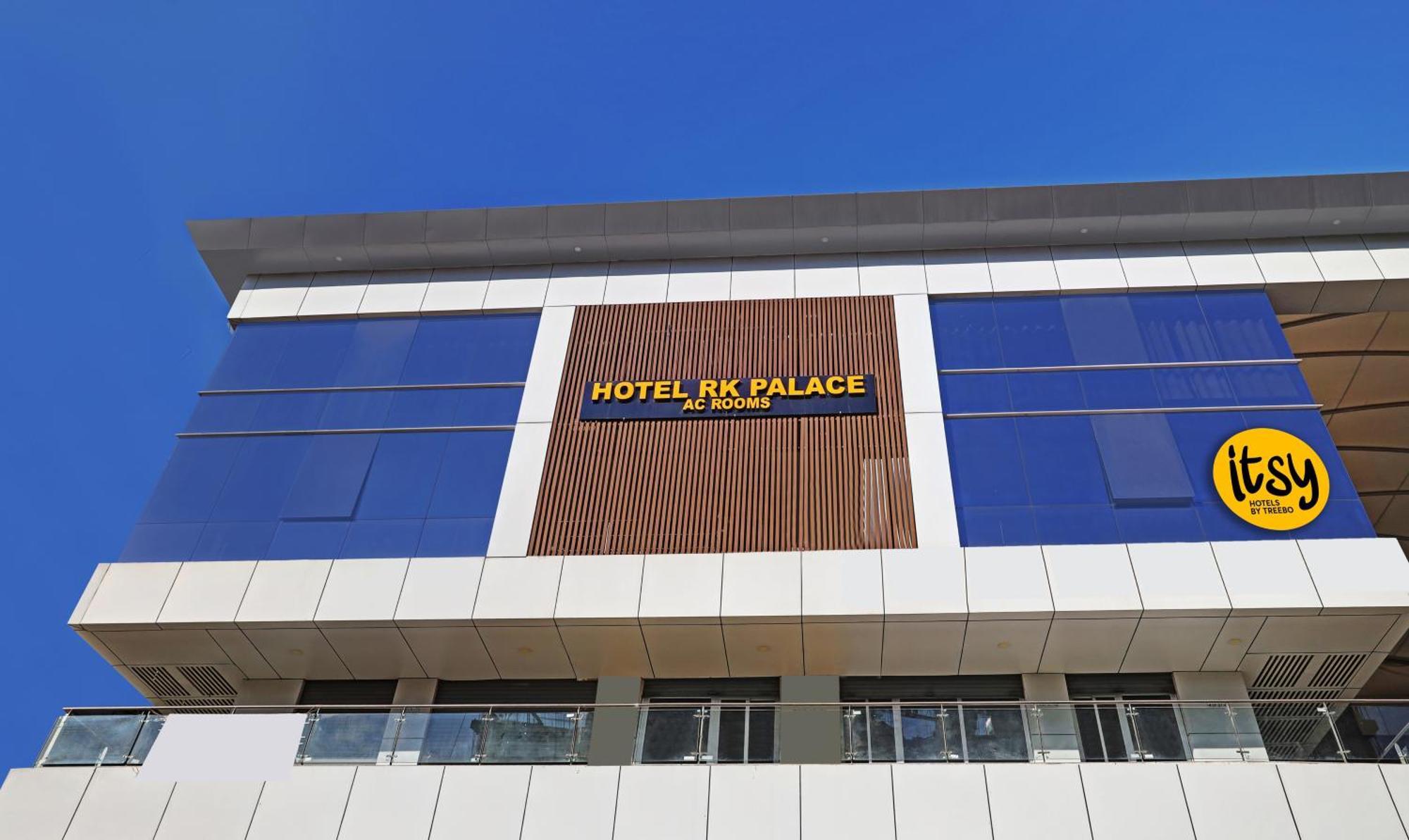 Itsy Hotels Rk Palace Вадодара Екстериор снимка