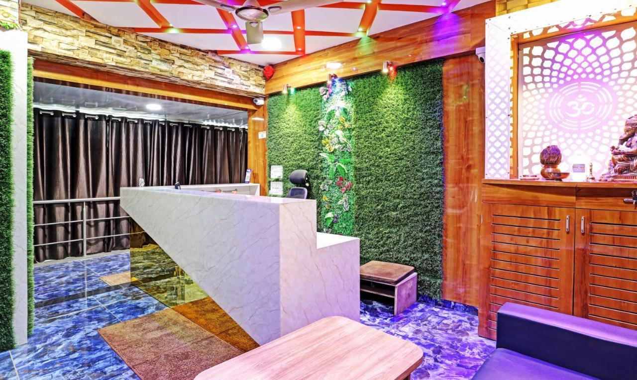 Itsy Hotels Rk Palace Вадодара Екстериор снимка